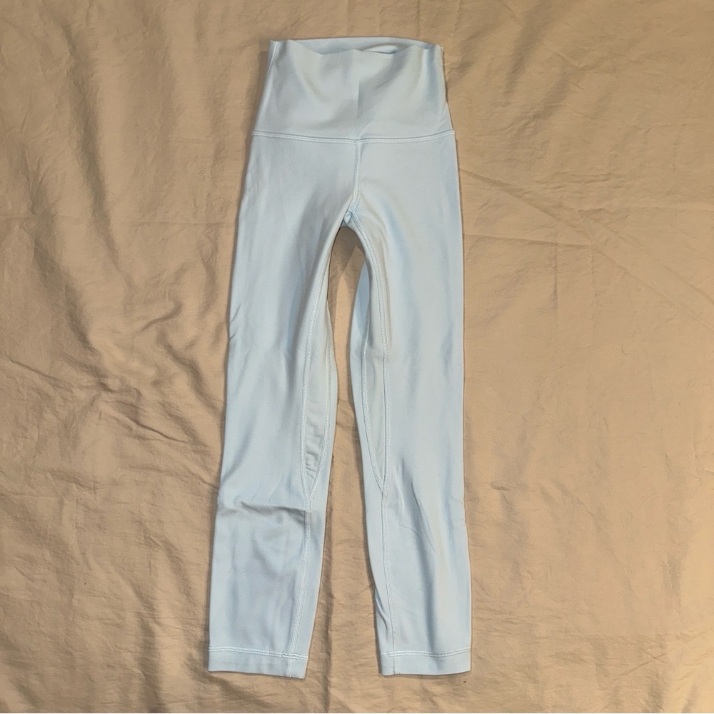💕 Moving Sale! 💕 
Light blue Lululemon leggings